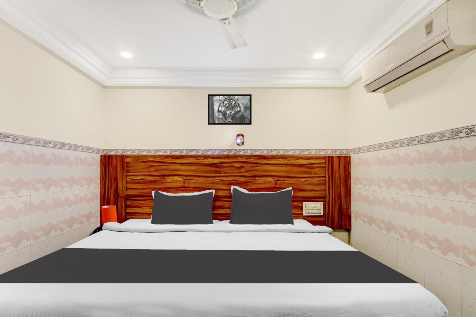 Hotel O Hanuman Pet Near Railway Station Vijayawada Exterior photo