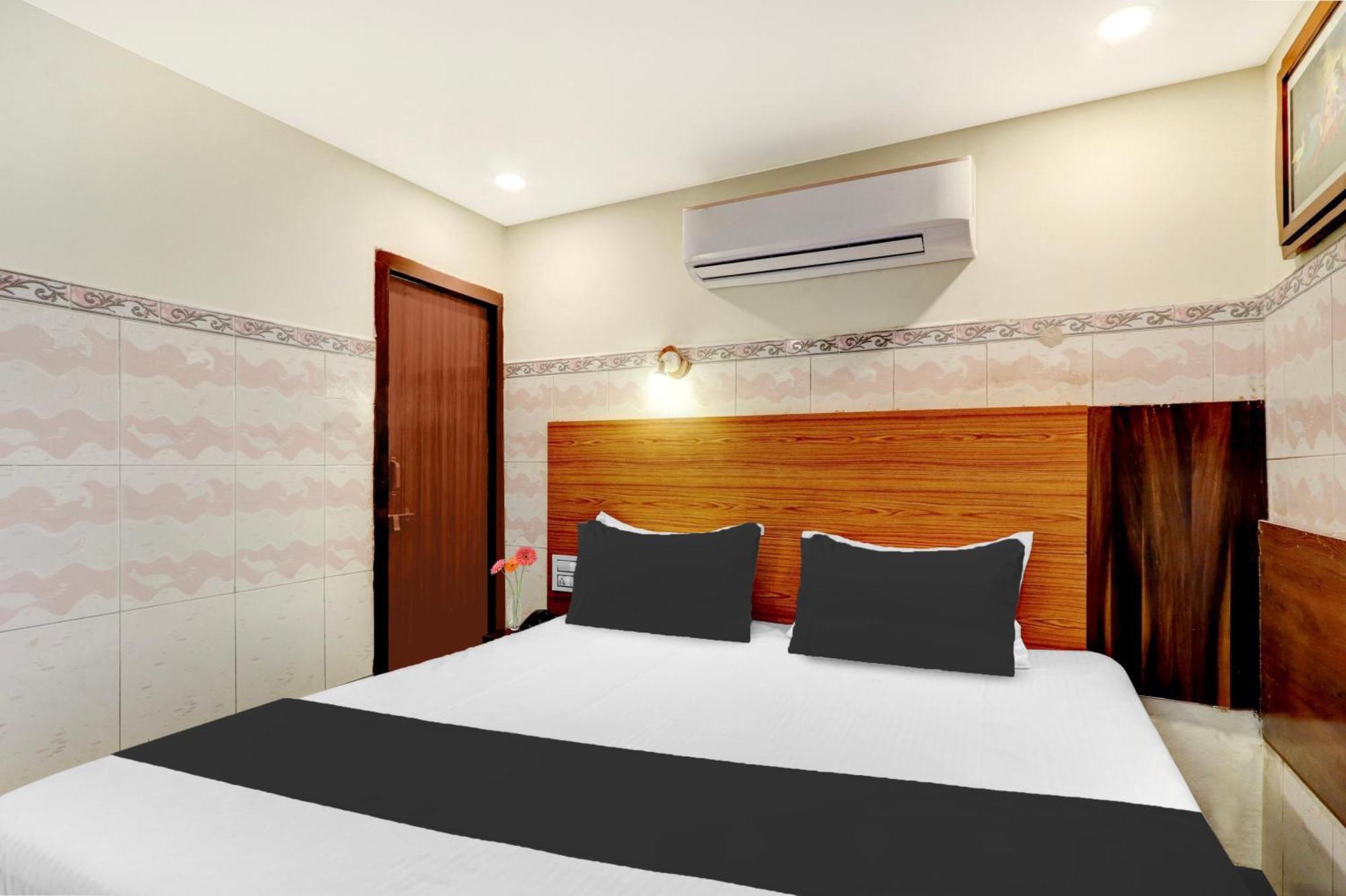 Hotel O Hanuman Pet Near Railway Station Vijayawada Exterior photo