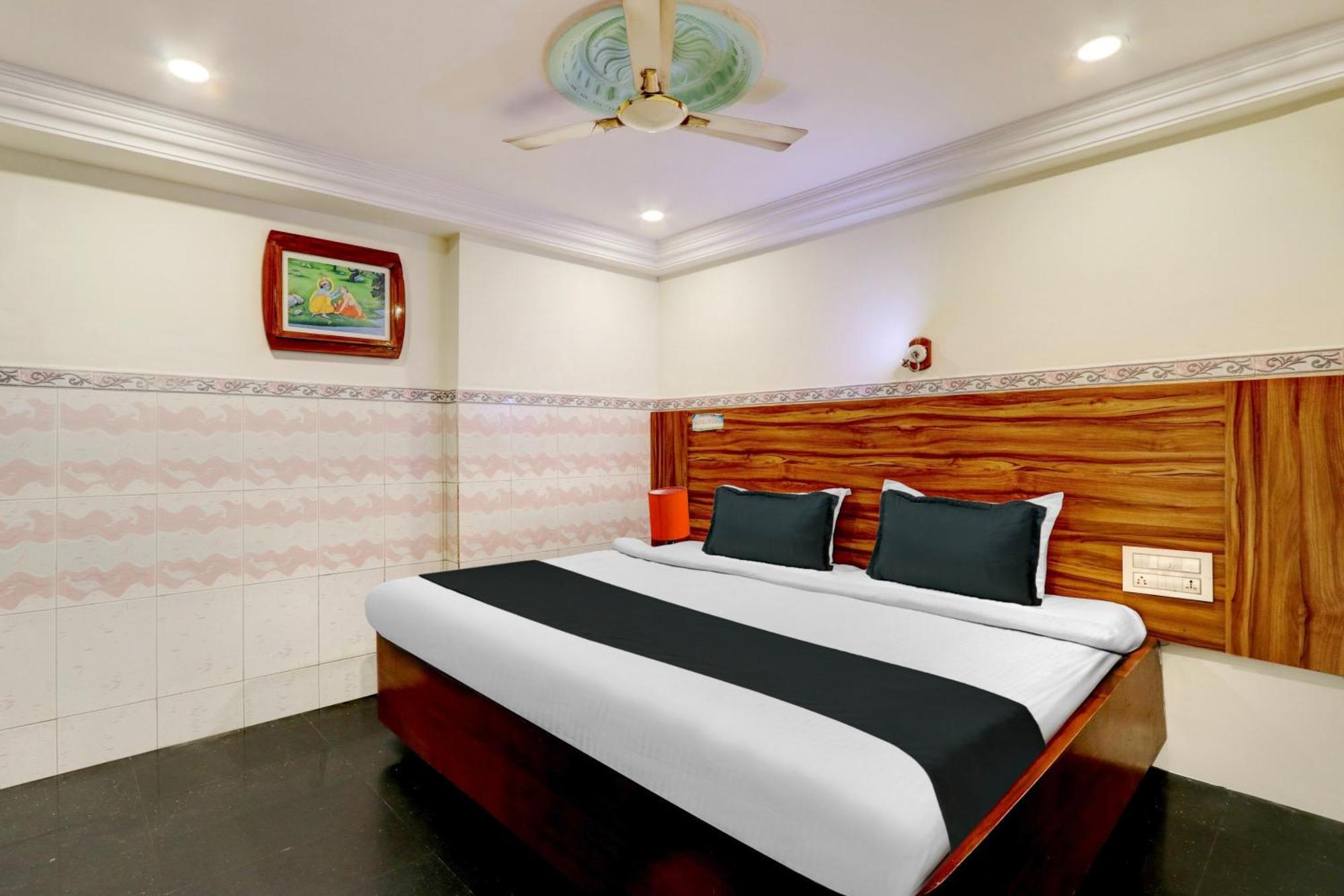 Hotel O Hanuman Pet Near Railway Station Vijayawada Exterior photo